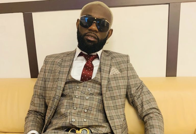 Fabregas annonce la sortie de son nouveau single, « BRENDA » qui sortira le 12 février prochain !