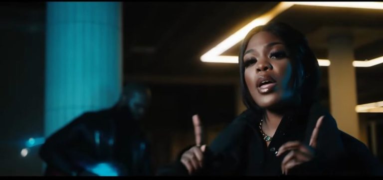 Gloire Grâce signe son retour avec le single “juste toi et moi” [ Clip Vidéo ]