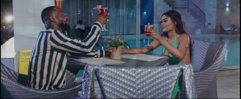 Hériter Wata fais revivre son album avec « Longue Vie » [ Vidéo Clip ]