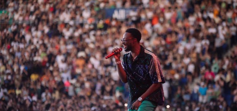 Dadju franchit la barre considérable d’abonnés sur Instagram