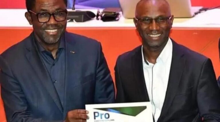 Football: Florent Ibenge décroche une licence Pro de la CAF 