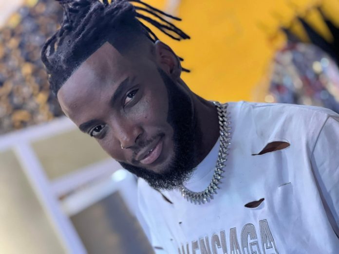 8C3BAEB7-3FBA-4B82-96D2-C8BBDD988A3C