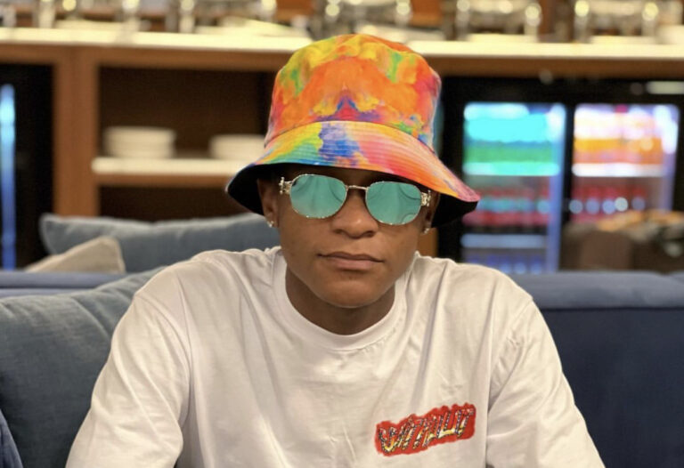 « Tu resteras un gros fils de p*** », quand Innoss&rsquo;B clash fort un internaute 