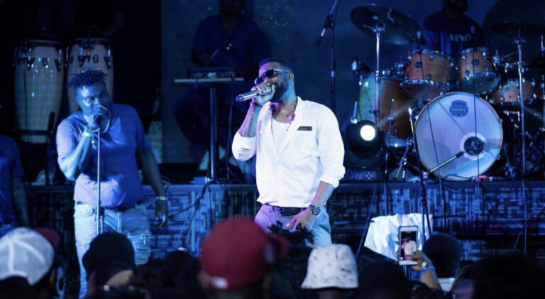 Fally Ipupa toujours intraitable sur Youtube : le clip « Sciences-Fiction » visionné plus d&rsquo;1 million de fois en 4 jours 