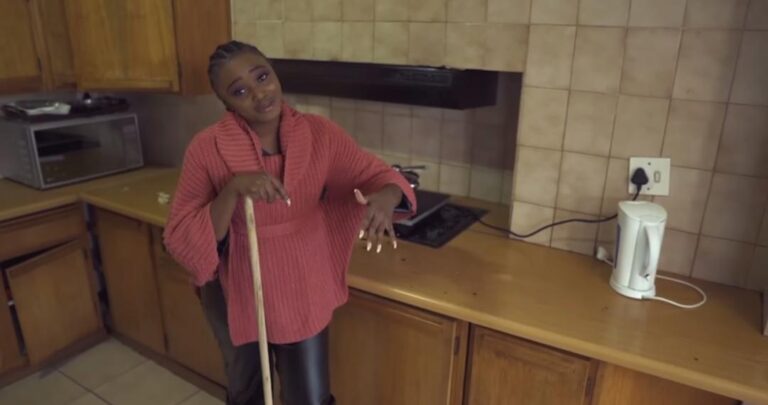 La chanteuse gospel BMK Blessing élève Jésus Christ sur l&rsquo;Amapiano dans « Number One » [VIDÉO-CLIP]