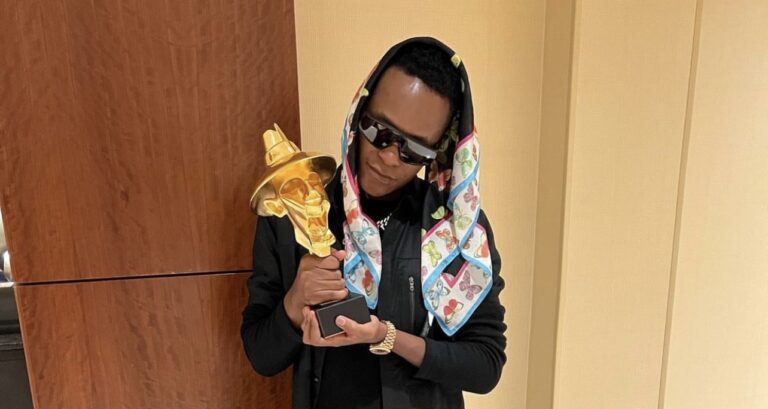 Headies Awards 2022 : Innoss&rsquo;B devance Fally Ipupa, Dadju,…et remporte le prix « Meilleur artiste d&rsquo;Afrique francophone » 