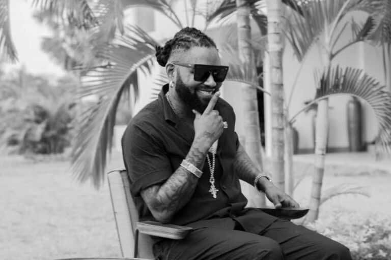 Ferre Gola tease l&rsquo;arrivée imminente du clip « Marathon »
