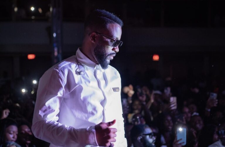 Fally Ipupa en méga concert au stade « Coqueiros » d&rsquo;Angola