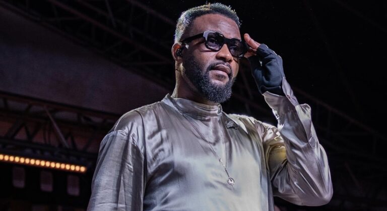 Fally Ipupa : Son album « Formule 7 » caracole en première position sur iTunes France (Record)