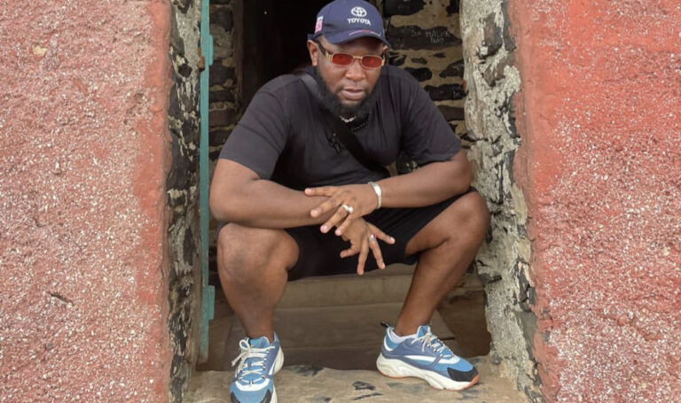 Stavo sur certains orphelinats basés en RDC : “ tu peux faire un gros don, tu sais que la moitié va être détournée…”