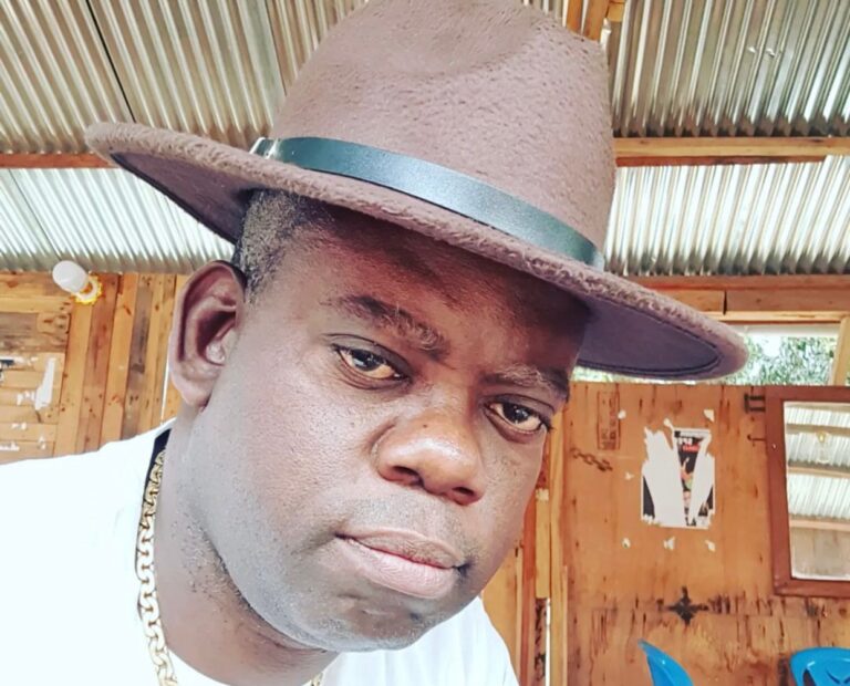 Godé Lofombo : « on ne fait pas un concert au stade des Martyrs pour jouer de la bonne musique, c&rsquo;est une compétition de popularité…»