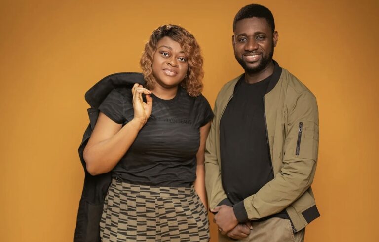 Le couple Athom’s et Nadège font revivre leur album avec le clip « Emmanuel est là » [VideoClip]