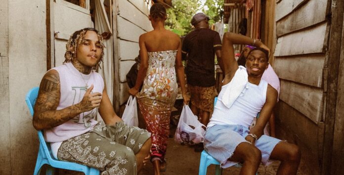 45F560C3-163D-4D78-B9A3-59AAC398B0B2