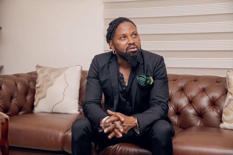 Ferre Gola : « Dynastie » volume 2 reporté pour une date ultérieure