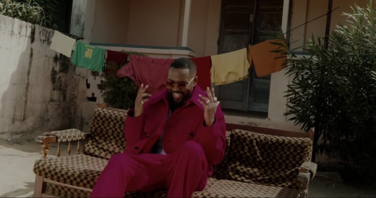 Hiro Le Coq nous emmène en Côte d’Ivoire pour “Y’a pas ton 2” [VIDÉO CLIP]