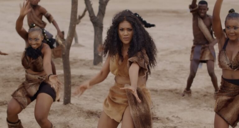 Rebo Tchulo s&rsquo;autoproclame « Mukaji internationale » [VIDÉOCLIP]