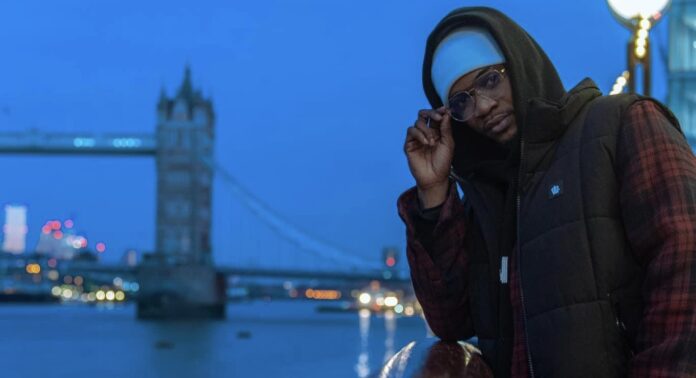 4E900D7B-7723-480E-9D3E-5561D8F3BAA6