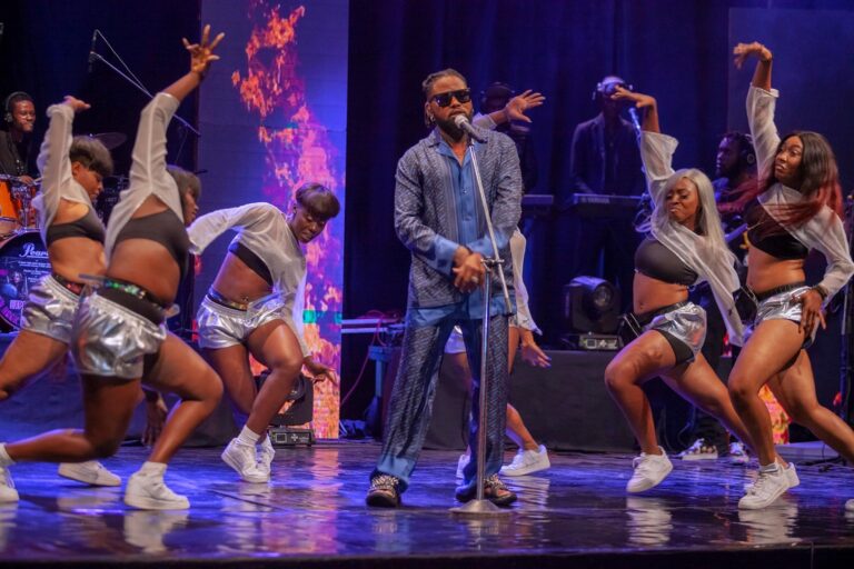 Ferré Gola : Son concert au stade des martyrs reporté en décembre ?