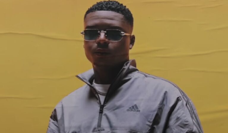 Ninho devient la nouvelle égérie d&rsquo;Adidas : un partenariat entre musique et mode