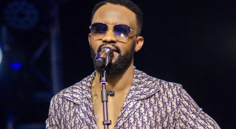 Fally Ipupa : Un record historique en approche sur Spotify pour ce leader indéboulonnable