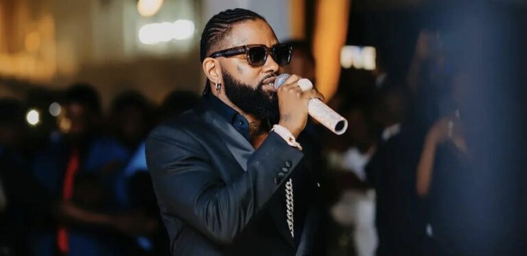 « Écriture chinoise », Ferre Gola met du vin dans la bouche des mélomanes avec un extrait (VIDÉO)