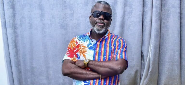 Affaire Vivendi, Israël Mutombo renchérit : « A certains fanatiques qui s&rsquo;agitent et pensent détenir le monopole du mensonge, soyez calme, j&rsquo;arrive… »