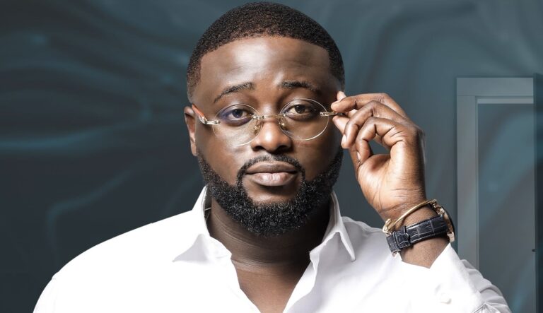 Une soirée gospel inoubliable avec Fiston Mbuyi au Théâtre de Blanc-Mesnil à Paris