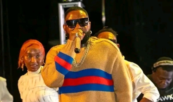 Ferre Gola en concert dans la ville de Seattle à Washington ce 16 décembre (USA)