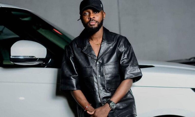 Héritier Watanabe : Le premier extrait de l’album « Chemin de la Gloire » attendu ce 8 déc !