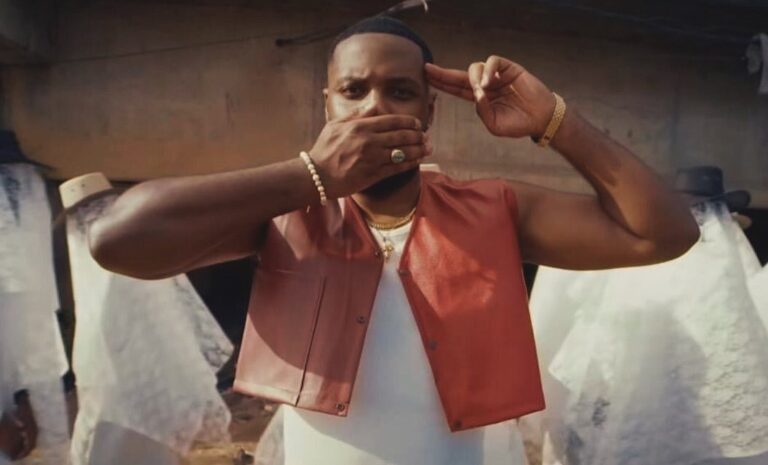 Hiro : « Introspection », un morceau engagé pour dénoncer les massacres dans l&rsquo;Est [VIDÉOCLIP]