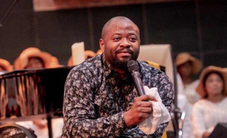 Moïse Mbiye annonce un concert au stade Diur à Kolwezi !