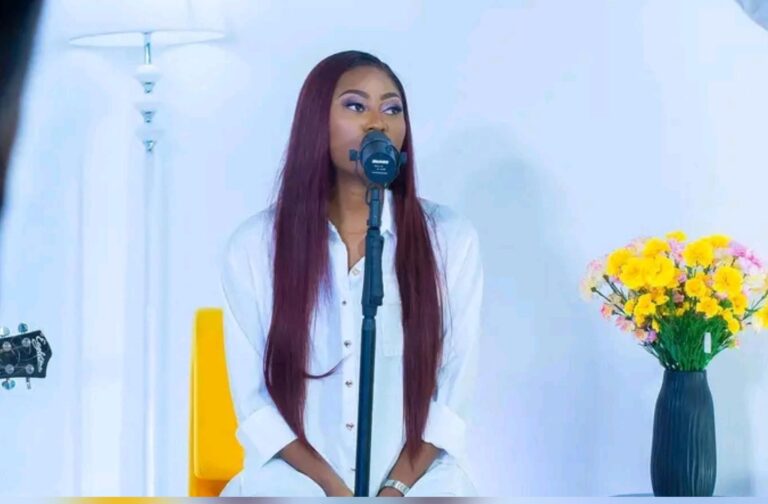 Faveur Mukoko annonce l&rsquo;arrivée d&rsquo;un nouvel EP baptisé « Amour inconditionnel » !