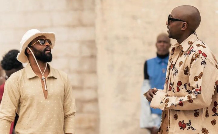 Bien-Aimé Baraza et Fally Ipupa reprennent le morceau « Ma chérie » [VIDÉOCLIP]