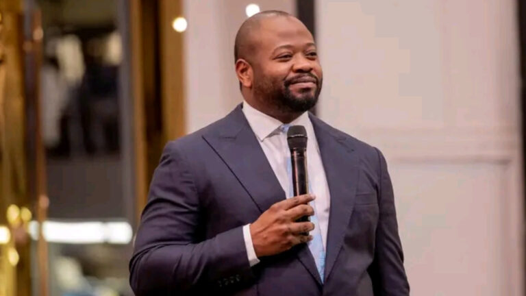 Moïse Mbiye sort le clip de l&rsquo;hymne des « Survivants » ce mardi 30 juillet !