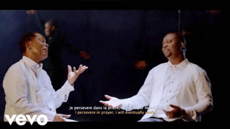 Hervé Muthe et Lokua Kanza s&rsquo;élèvent avec foi dans « Ekosimba Na Yesu » (VIDÉO-CLIP)