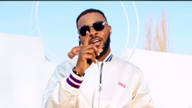 Héritier Wata nous a offert le clip de sa rumba symphonique « Novelas »(VIDÉO)