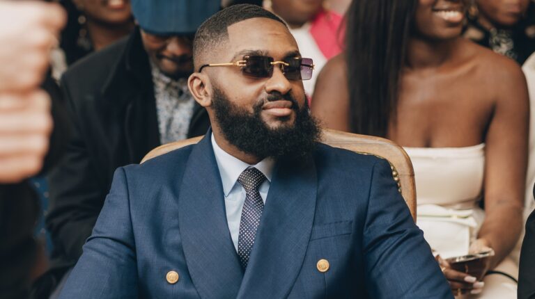 Steeve Mb, fondateur de The Lion Records, est en train de révolutionner la scène gospel en France