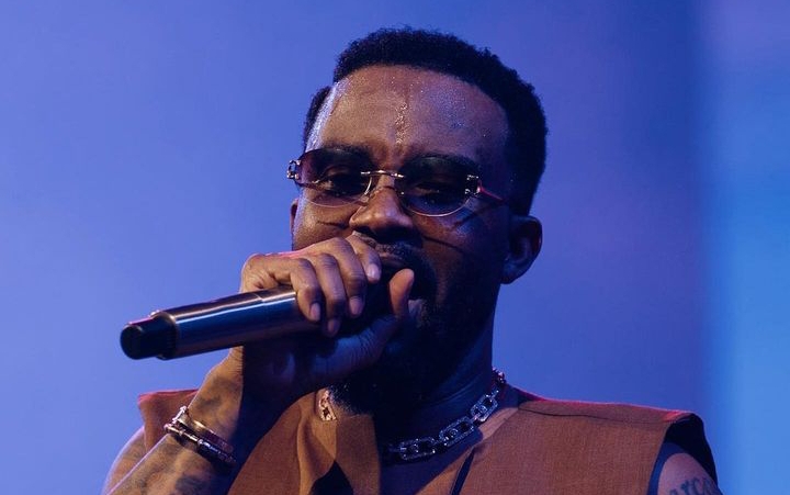 Fally Ipupa place un nouveau record avec « Formule 7 » [CHIFFRES]