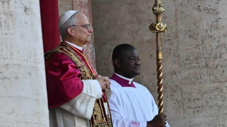 Religion : Robert Francis Prevost, un pape américain face aux défis de l’Église