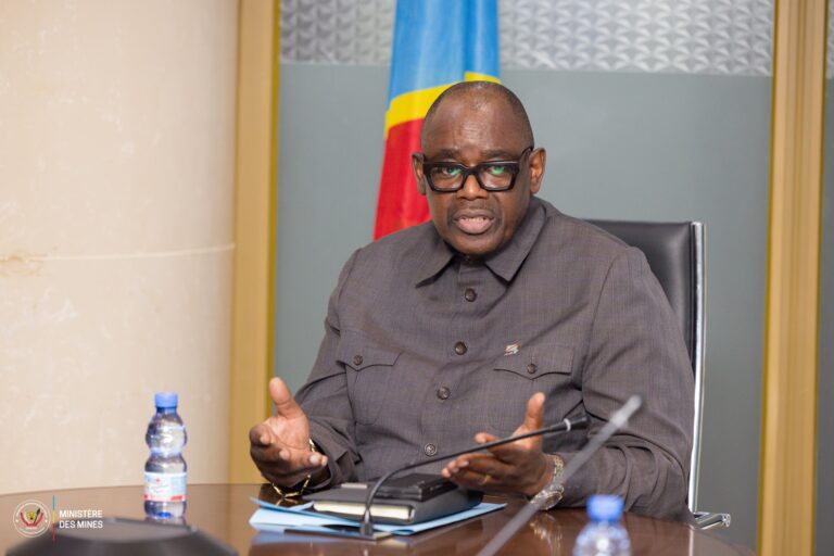 RDC – Mines : Louis Watum Kabamba reçoit l’intersyndicale de CHEMAF et promet des solutions aux travailleurs