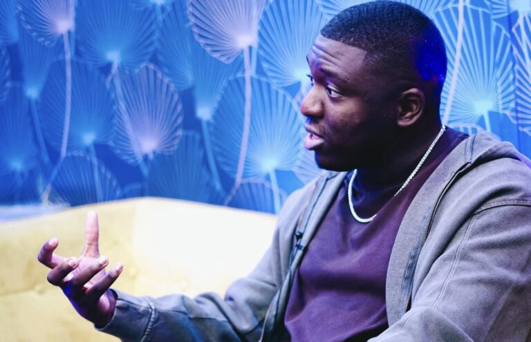 NK Divine, un triomphe à Bruxelles avec « Sola Gratia Time »