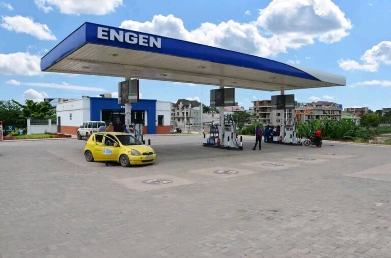 Kinshasa : le carburant revient, la panique était due à un sabotage !