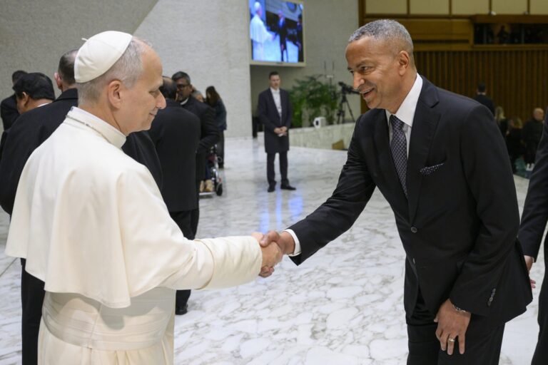 Face à Face entre Moise Katumbi et le pape Léon XIV au Vatican !