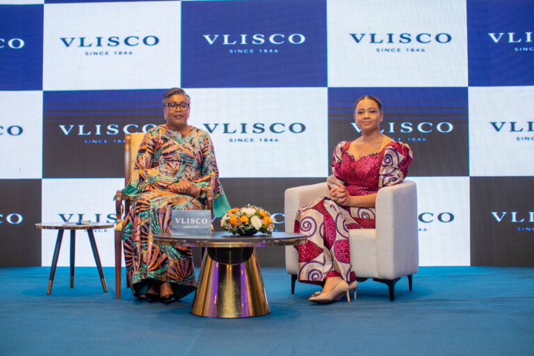 RDC : Vlisco et Judith Suminwa renforcent le dialogue avec les femmes commerçantes