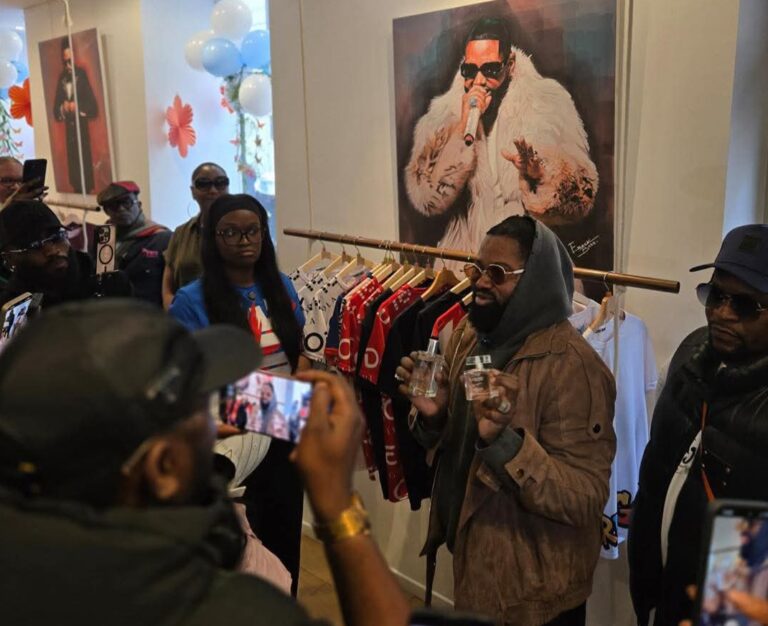 Ferré Gola présente sa nouvelle marque Code 16 à Paris