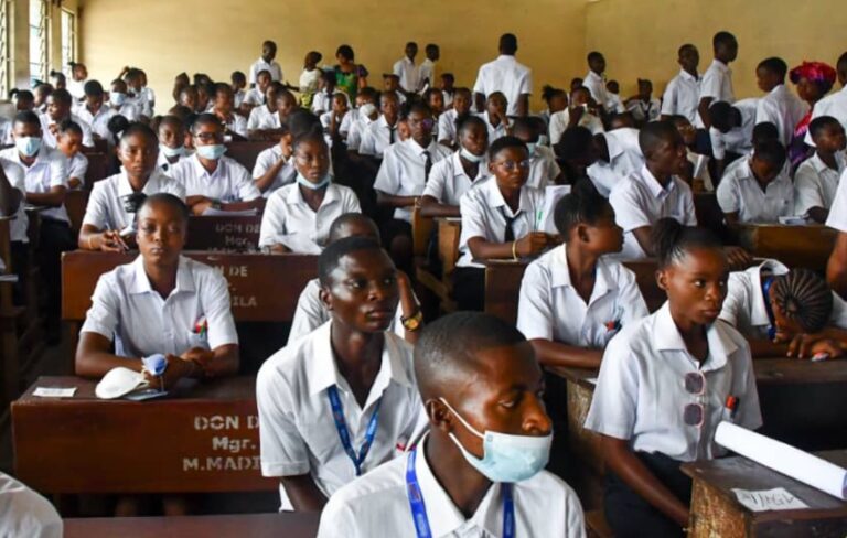 Kasaï-Central : incidents dans plusieurs écoles, Kinshasa annonce des mesures d’urgence