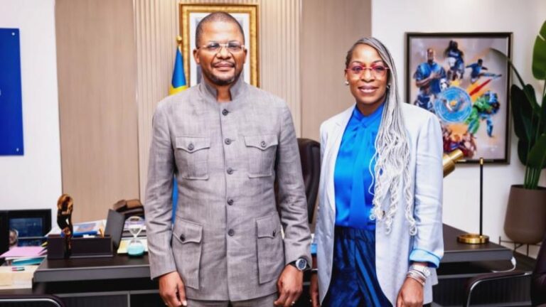 Kinshasa projette un monument en hommage à Dikembe Mutombo