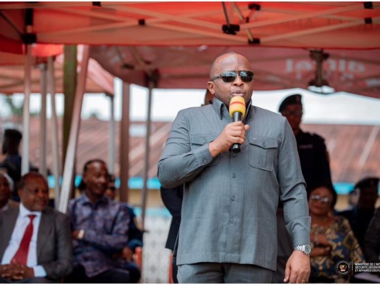 Kinshasa : à Barumbu, Shabani affiche la fermeté de l’État face aux braquages