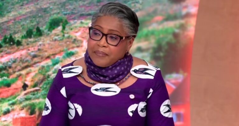 Cadeaux du gouvernement aux Léopards après leur qualification au Mondial : Judith Suminwa répond aux critiques sociales