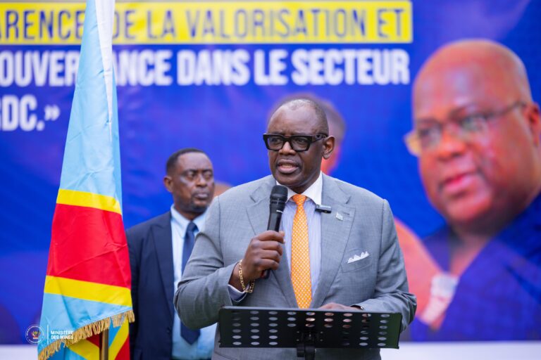 Mines : Louis Watum Kabamba intensifie sa reprise en main du secteur